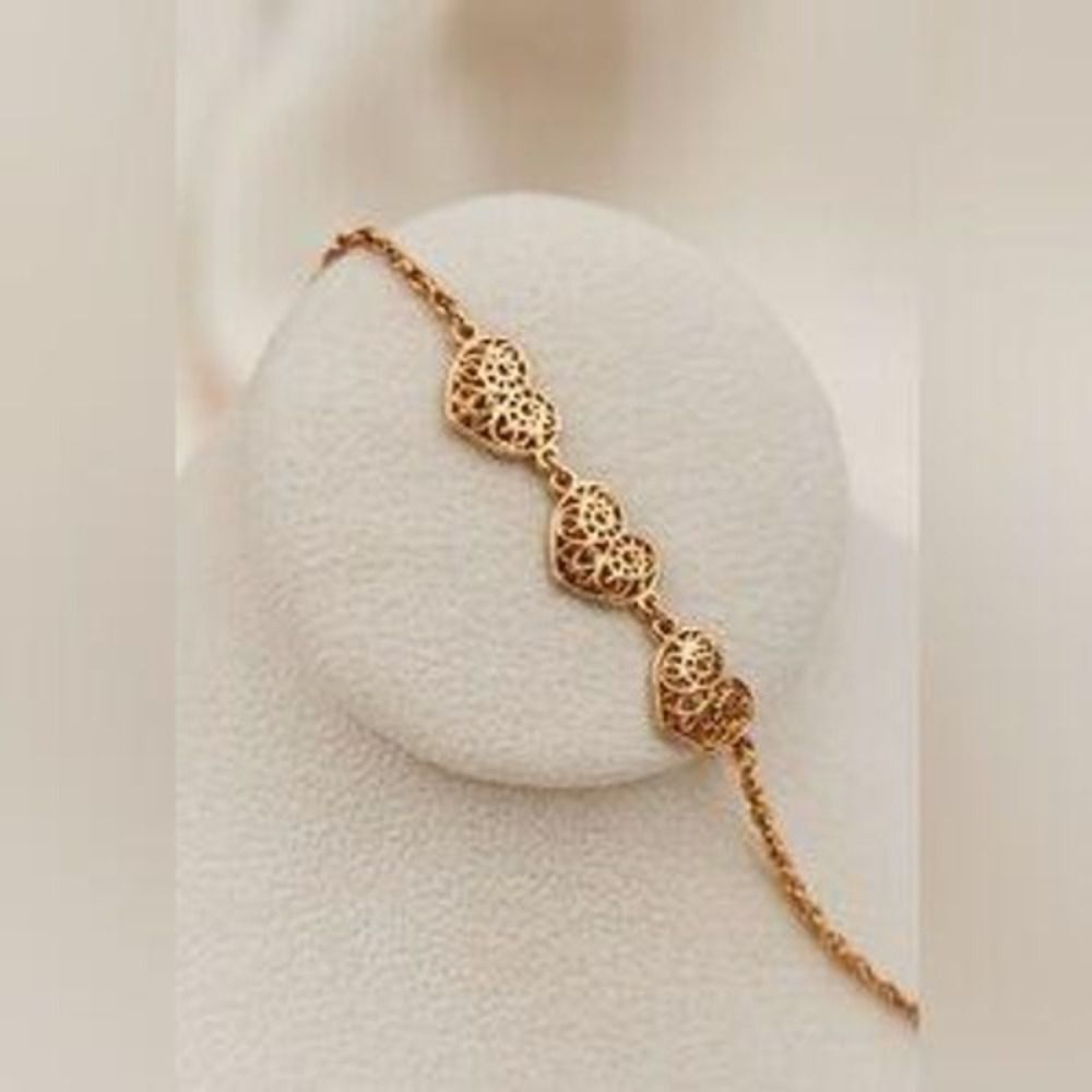 Women's Gold Tone Heart Shaped Charm Adjustable Chain Bracelet Dainty Feminine